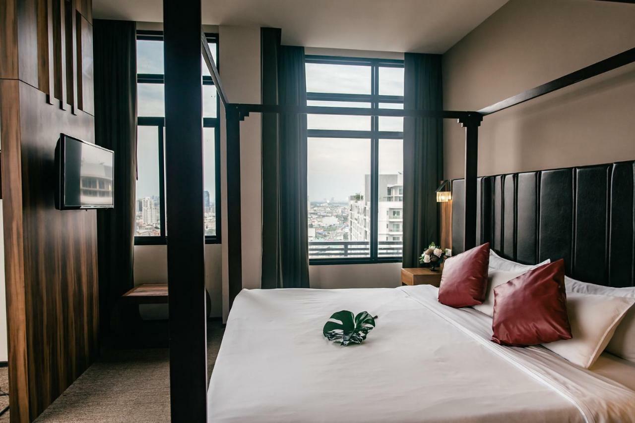 Grand Howard Hotel Банкок Екстериор снимка
